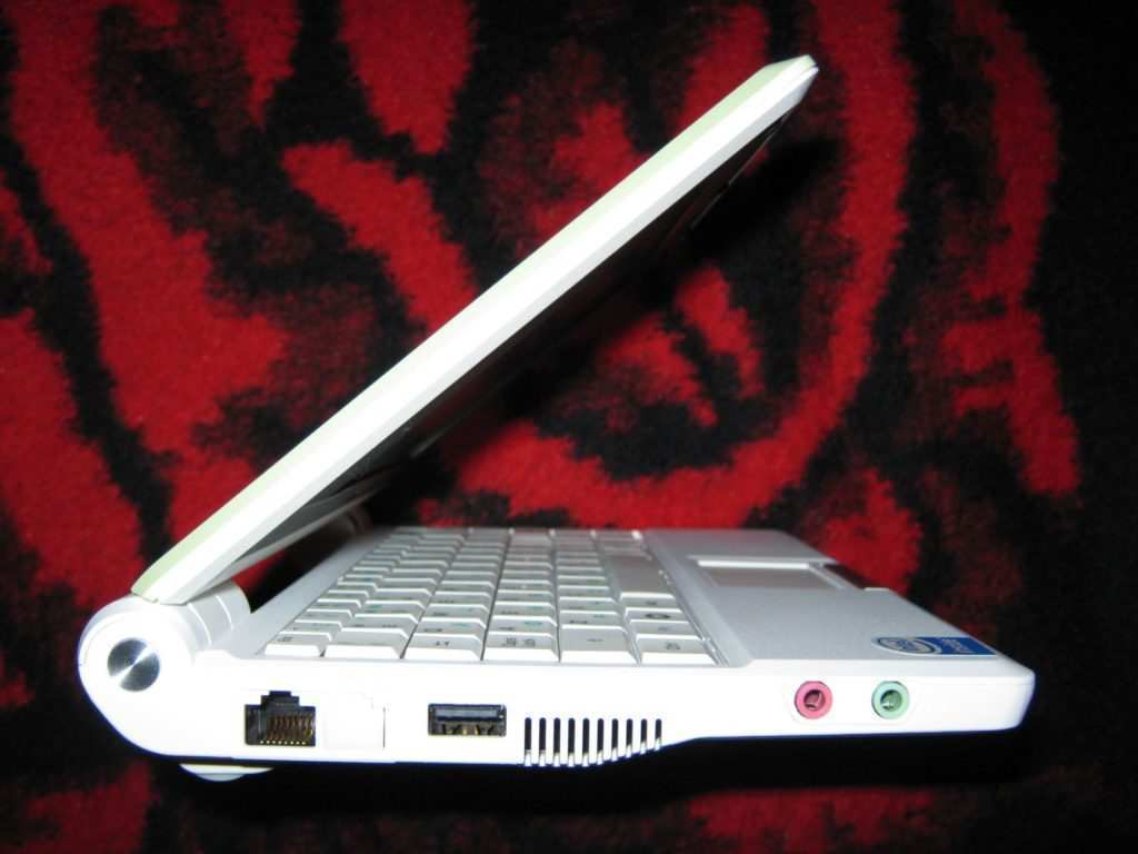 Характеристики нетбука Asus 700