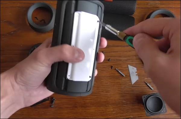 Как разобрать колонку JBL (charge 3, charge 2+, Xtreme)